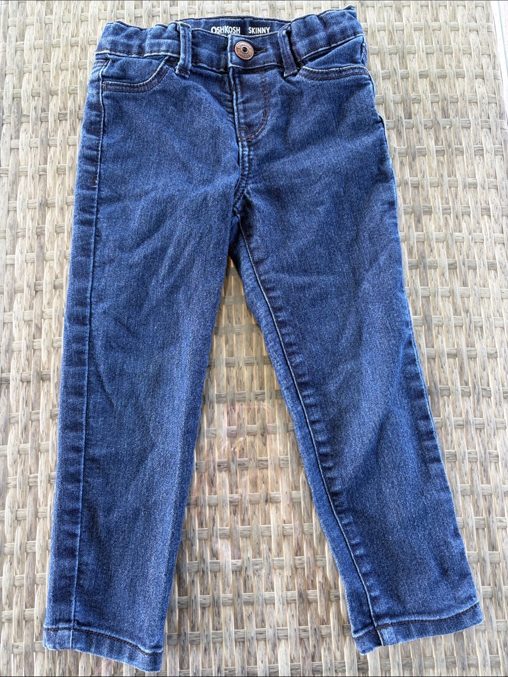 OshKosh B'gosh Girls' Skinny Jeans in Dark Indigo Size 3T EUC